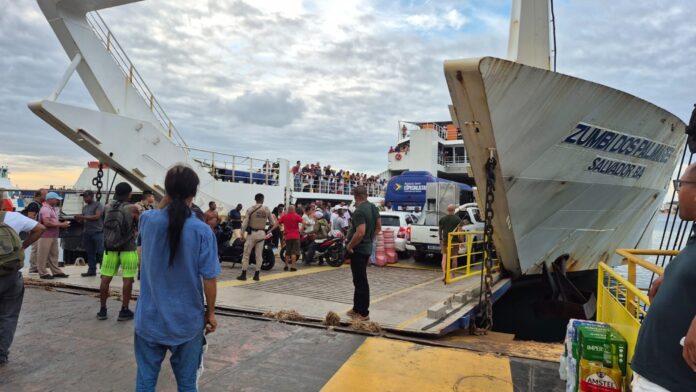 embarque-turbulento-provoca-atraso-na-partida-da-balsa-em-sao-joaquim