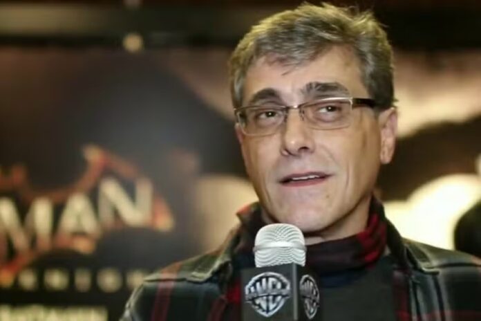 falece-ettore-zuim,-a-voz-que-dublou-batman-e-hercules,-aos-66-anos