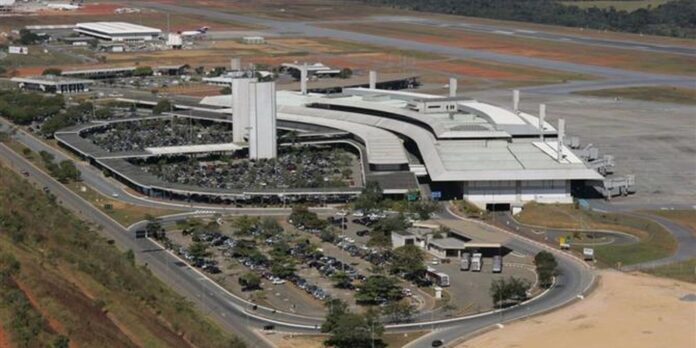 aeroporto-de-confins-suspende-voos-por-falha-na-pista,-em-bh