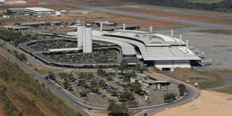 aeroporto-de-confins-suspende-voos-por-falha-na-pista,-em-bh