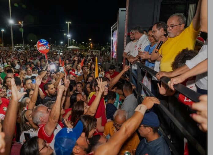 ex-aliado-de-acm-neto-critica-o-candidato-durante-comicio-do-pt:-“nunca-fez-nada-pela-regiao”