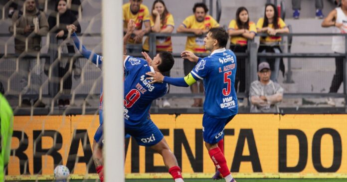 bahia-vence-bragantino-fora-e-assume-4o-no-brasileirao-apos-10-jogos-invictos