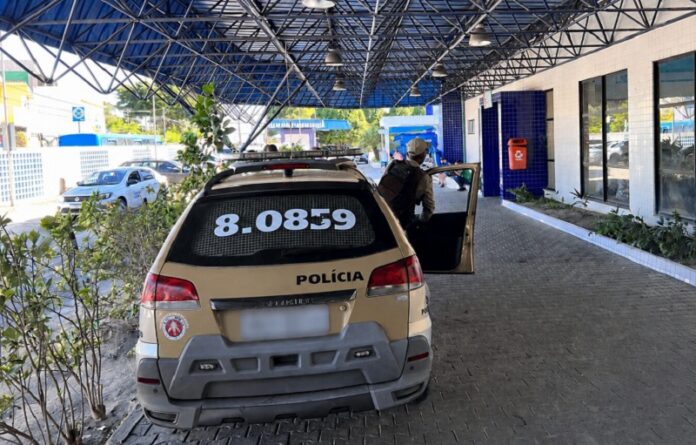 jovem-e-baleada-em-santa-cruz-cabralia;-policia-investiga-o-parceiro