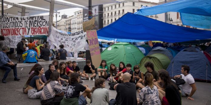 manifestacoes-em-madri-chegam-ao-terceiro-dia-apos-despejo-de-aposentada