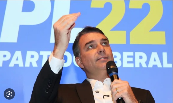 flavio-bolsonaro-planeja-comicio-em-salvador-em-17-de-setembro
