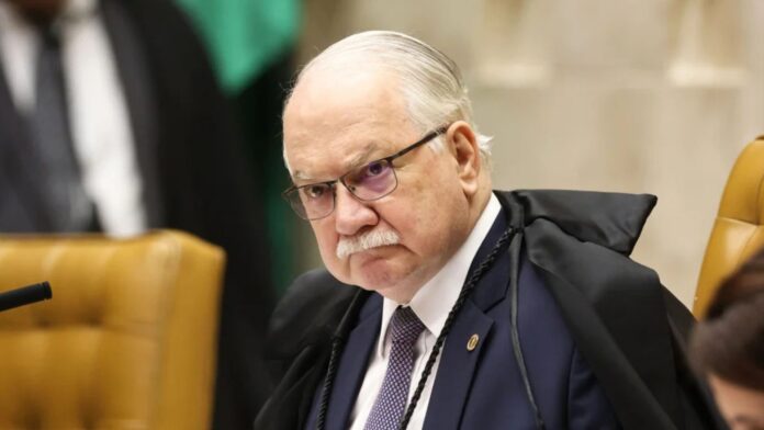 fachin-mira-mendonca-e-moraes-para-tracar-rumos-da-crise-no-stf
