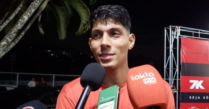 ze-vitor-elogia-elenco-apos-vitoria-sobre-o-gremio-e-mira-fim-do-jejum-fora-de-casa