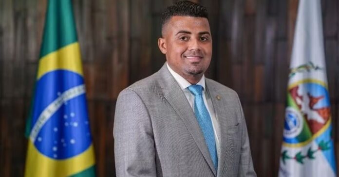 justica-no-rj-torna-reus-th-joias-e-ex-assessores-por-associacao-ao-trafico-de-drogas