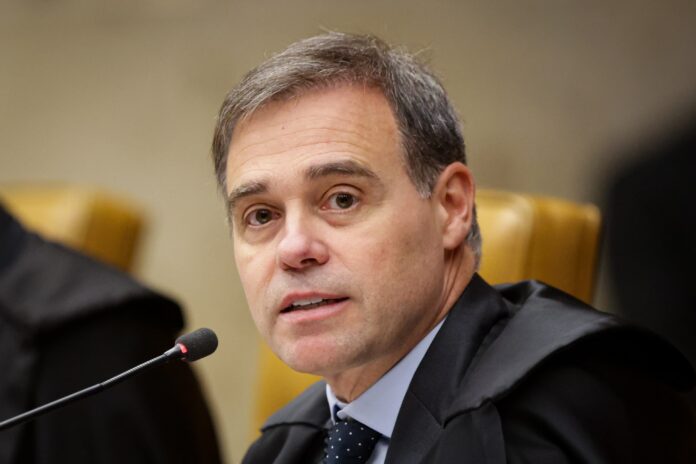 mendonca-libera-operador-da-conafer-e-retira-tornozeleira-de-3-investigados