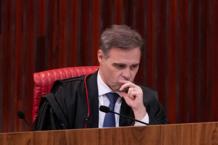 mendonca-vota-pela-vedacao-de-publicacoes-sobre-nossa-senhora,-afirmando:-“nao-e-censura”