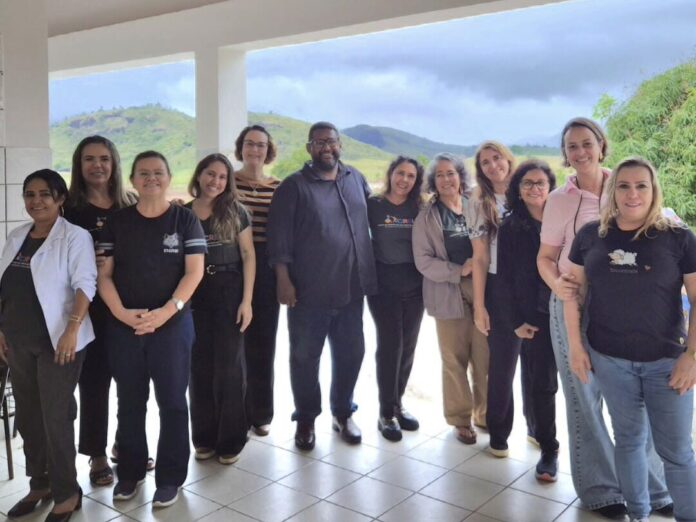projeto-itinerante-leva-equipe-do-crei-a-escolas-dos-distritos-de-teixeira-de-freitas,-bahia