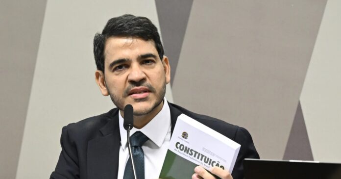 rodrigues-reintegrado;-agu-mantem-recurso-para-cobrar-explicacao-de-mendonca