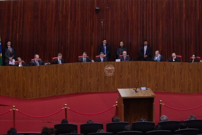 tse-decide-manter-remocao-de-posts-sobre-nossa-senhora-por-3-a-2