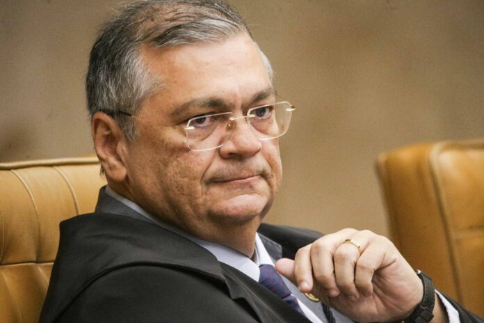 dino-protege-andrei-de-novas-medidas-cautelares-apos-reintegracao-a-pf