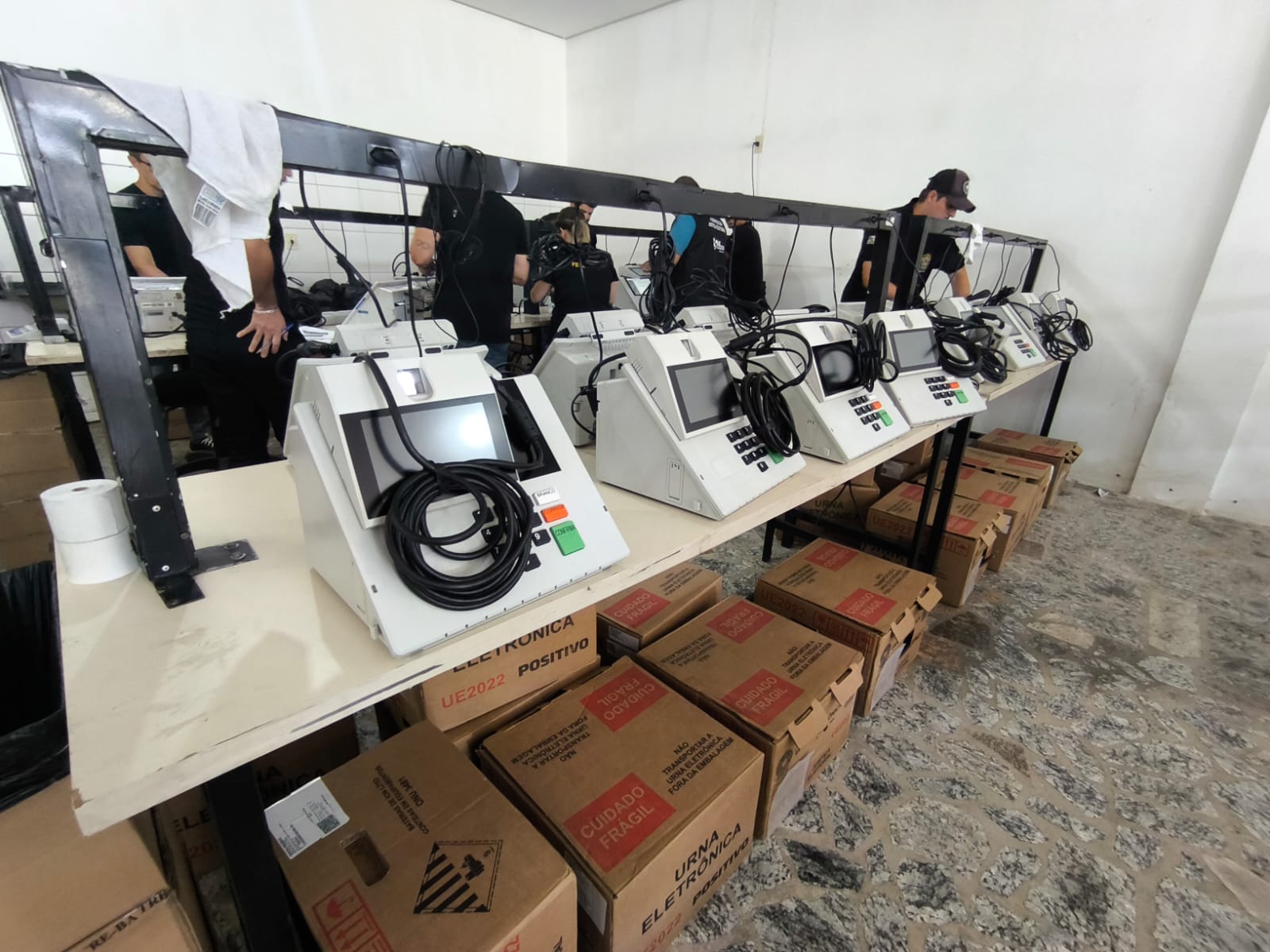 Justiça Eleitoral inicia preparação das urnas para votação em 4 de outubro 1 WhatsApp Image 2026 09 24 at 07.25.47