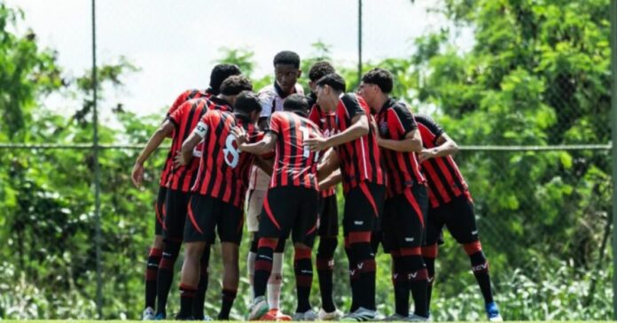 vitoria-encerra-participacao-no-sub-17-apos-goleada-do-santos