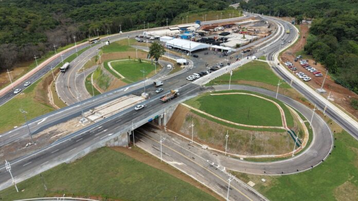 trafego-na-estrada-do-derba-passa-por-mudancas-nesta-quinta,-em-razao-de-obras-do-vlt