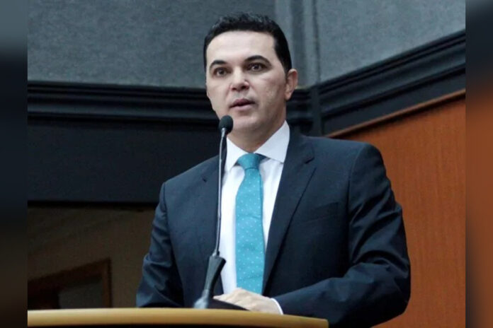 planilhas-indicam-que-jalser-renier-pagaria-r$-4-milhoes-por-12-mil-votos