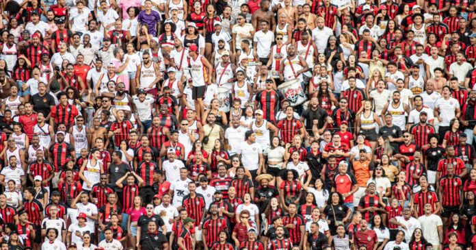 vitoria-lanca-promocao-de-ingressos-para-duelo-contra-chapecoense