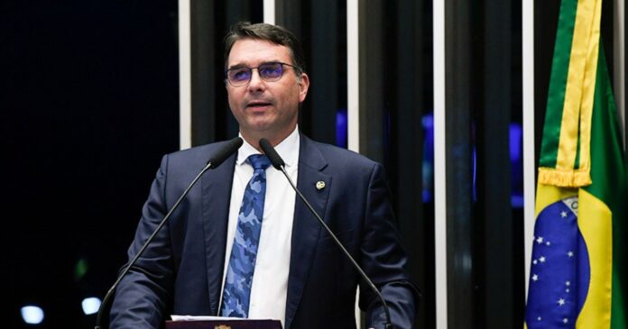 aliados-dizem-que-empresarios-ligados-ao-grupo-conservador-rockbridge-prestaram-consultoria-a-flavio-bolsonaro