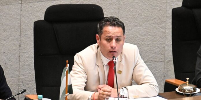 bolivia:-vice-presidente-afirma-que-governo-paz-tramaria-sua-prisao