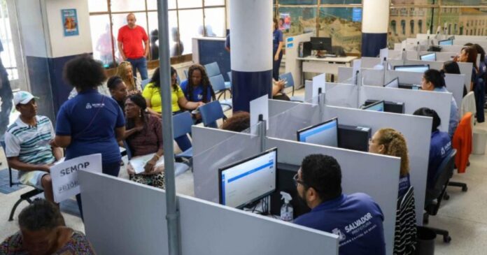 para-carnaval-e-festival-da-virada,-prefeitura-registra-1,5-mil-cadastros-de-ambulantes;-prazo-se-estende-ate-21-de-outubro