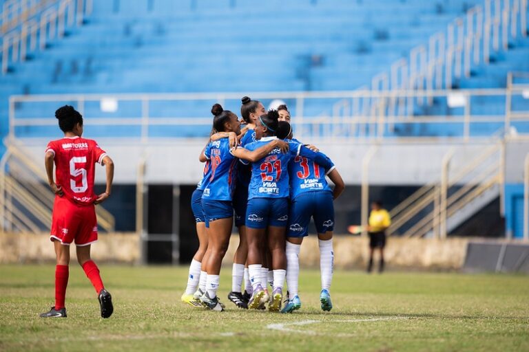baianao-feminino:-bahia-vence-barcelona-de-ilheus-no-mario-pessoa