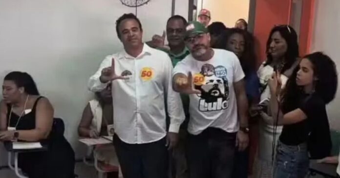 candidato-ao-governo-da-bahia,-ronaldo-mansur,-vota-no-paf-3-da-ufba,-em-salvador