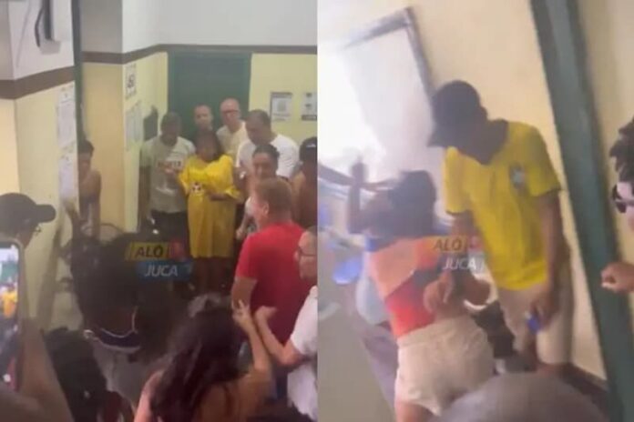video:-mulheres-brigam-em-colegio-eleitoral-na-barroquinha,-salvador