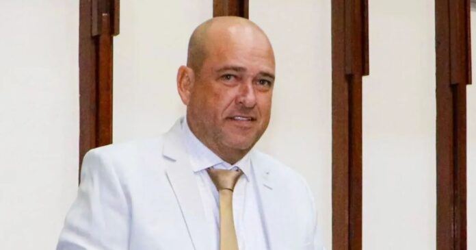 binho-galinha,-com-registro-indeferido,-recebe-23-mil-votos-em-2026