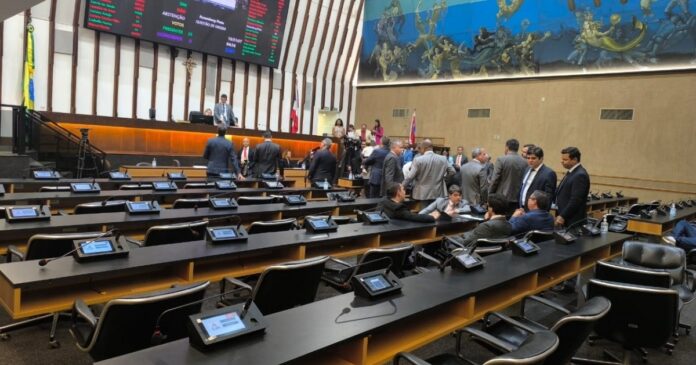 bahia-elege-63-deputados-estaduais:-saiba-quem-sao-os-eleitos-na-al-ba