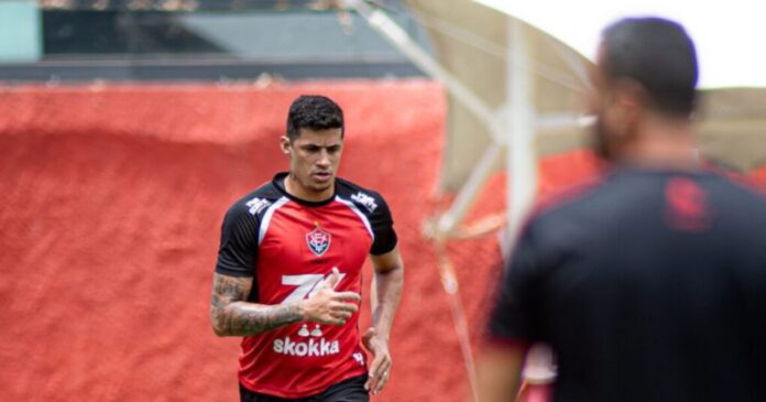 camutanga-inicia-retorno-ao-campo-apos-cirurgia-no-pe