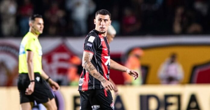 vitoria-fica-sem-baralhas-ha-dois-meses-e-vence-apenas-2-de-9-jogos