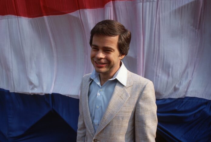 falece-jim-bakker,-televangelista-ligado-a-escandalos-sexuais