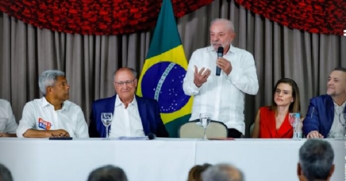 lula-reune-aliados-e-planeja-campanha-de-rua-por-estados-e-radios