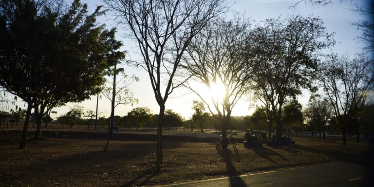 calor-intenso-e-chuva-se-repetem-em-boa-parte-do-brasil