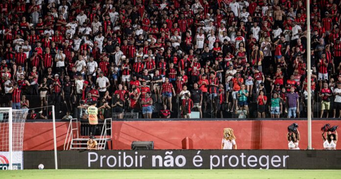 vitoria-x-chapecoense:-publico-e-receita-do-duelo-pelo-brasileirao
