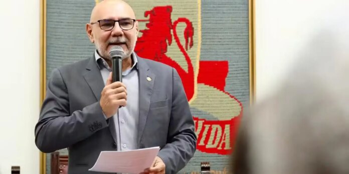 incendio-na-ufpe:-reitor-estima-prejuizo-de-cerca-de-r$-100-milhoes