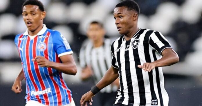 defensor-avaliado-em-r$-32-milhoes-e-expulso;-bahia-perde-para-o-botafogo-e-fica-fora-da-copa-do-brasil-sub-20
