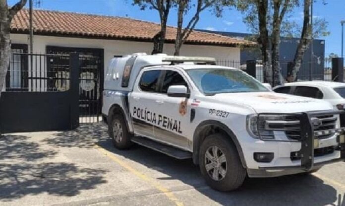 suspeita-tenta-ingressar-com-tres-celulares-em-sacola-durante-visita-ao-conjunto-penal-de-teixeira-de-freitas