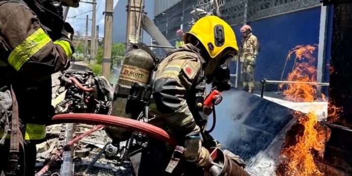 aeronave-cai-em-patio-de-manutencao-do-metro-de-bh;-piloto-morre