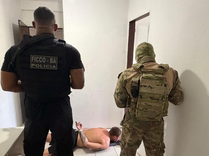 russo-suspeito-de-tentar-vender-armas-no-brasil-e-preso-em-salvador