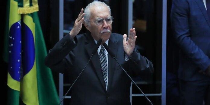 procedimento-abdominal-mantem-jose-sarney-internado-na-uti