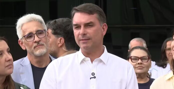 flavio-visita-ex-presidente-jair-bolsonaro-apos-stf-fim-de-restricoes