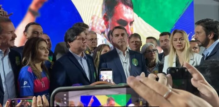 debate-da-band-fica-sem-a-participacao-de-flavio-bolsonaro-neste-domingo