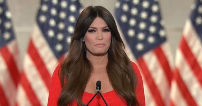 kimberly-guilfoyle-renuncia-como-embaixadora-dos-eua-na-grecia-apos-acusacoes-de-corrupcao-envolvendo-us$-100-mil