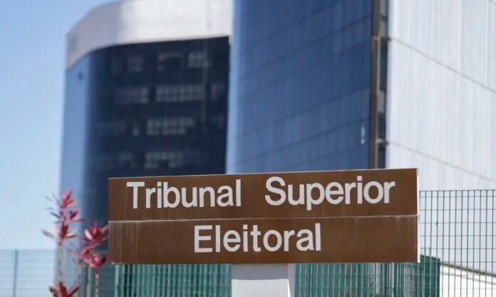 tse-ordena-retirada-de-conteudos-com-informacoes-falsas-sobre-a-apuracao-dos-votos