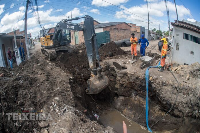 teixeira-de-freitas-inicia-drenagem-no-bairro-luiz-eduardo