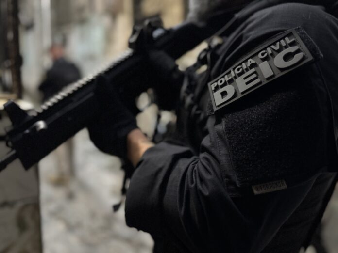 ex-sargento-do-exercito-e-preso-em-operacao-em-camacari-por-suspeita-de-integrar-faccao-criminosa