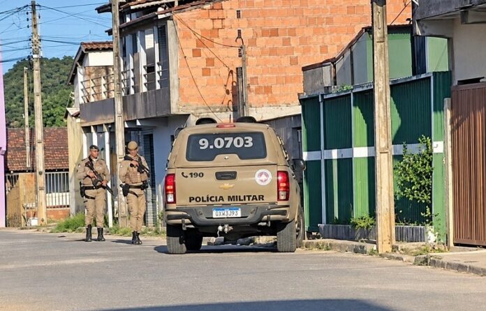 itabela:-operacao-policial-deixa-tres-mortos-e-apreende-veiculos-e-drogas